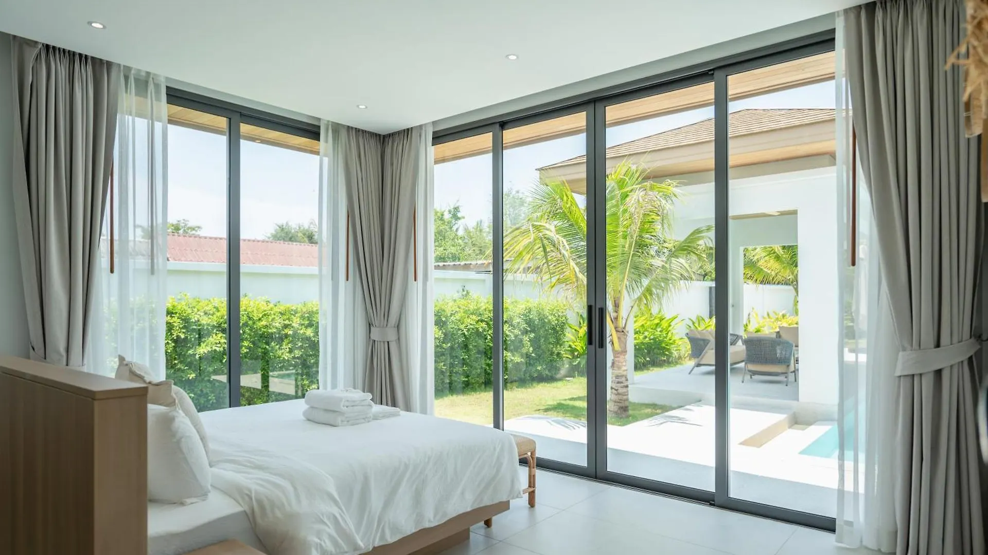 Mouana Breeze Mai Khao Vip 4-Bedroom Pool Villa 9913