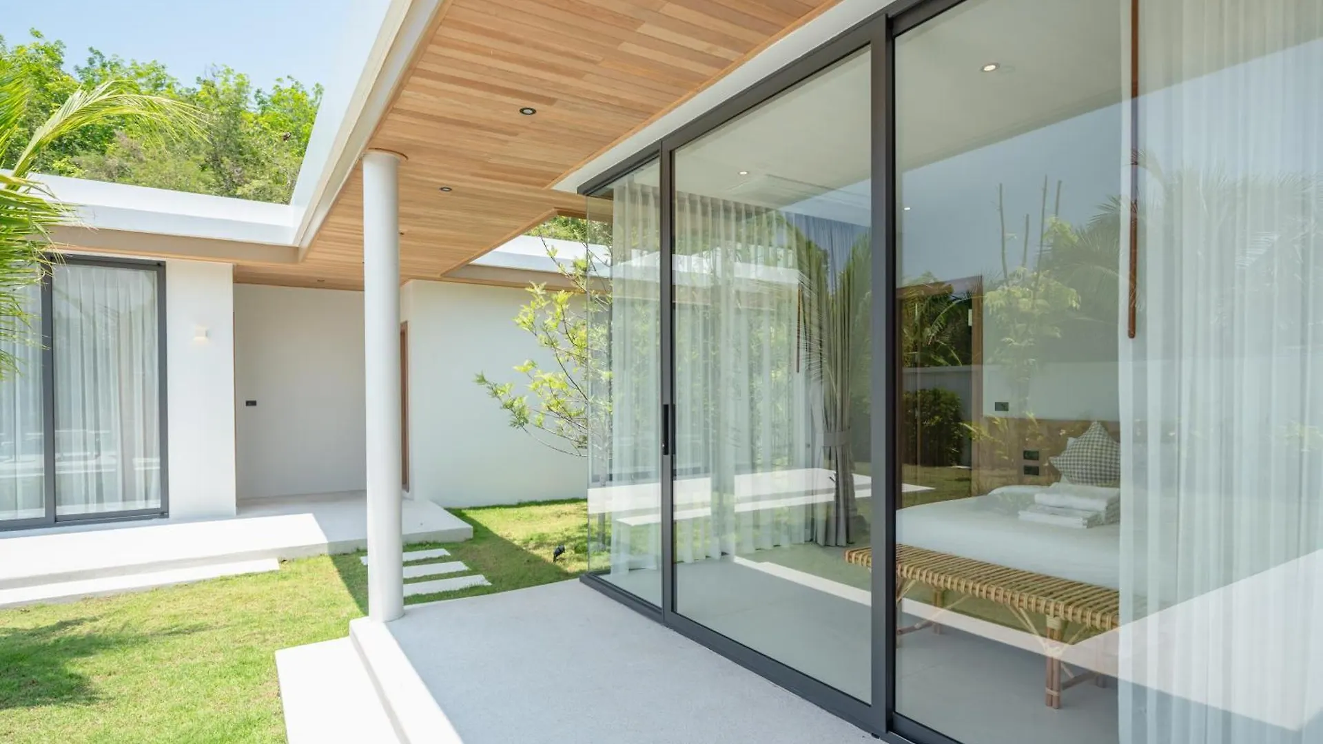 Mouana Breeze Mai Khao Vip 4-Bedroom Pool Villa 9913