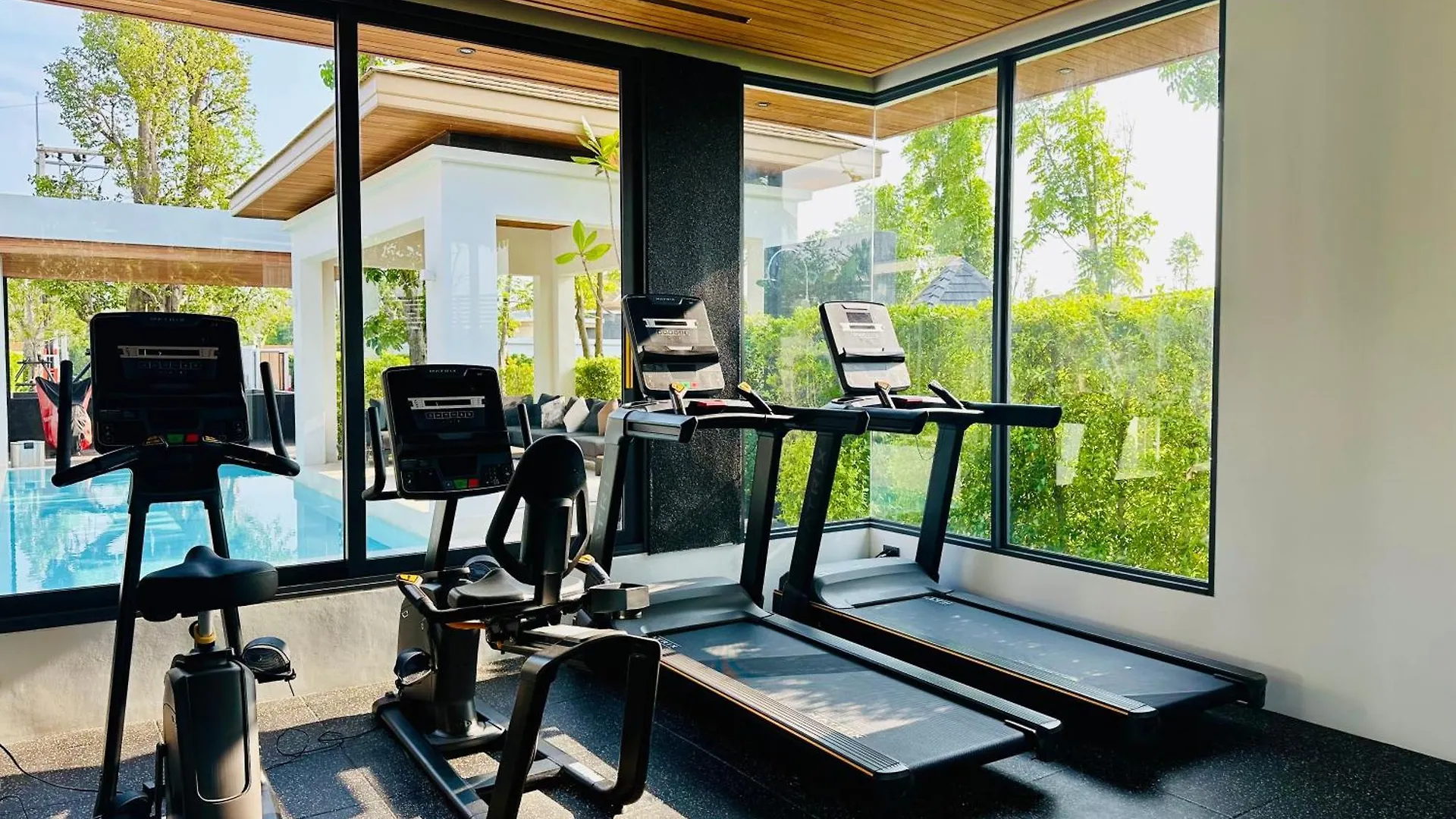 Mouana Breeze Mai Khao Vip 4-Bedroom Pool Villa 9913 0*,
