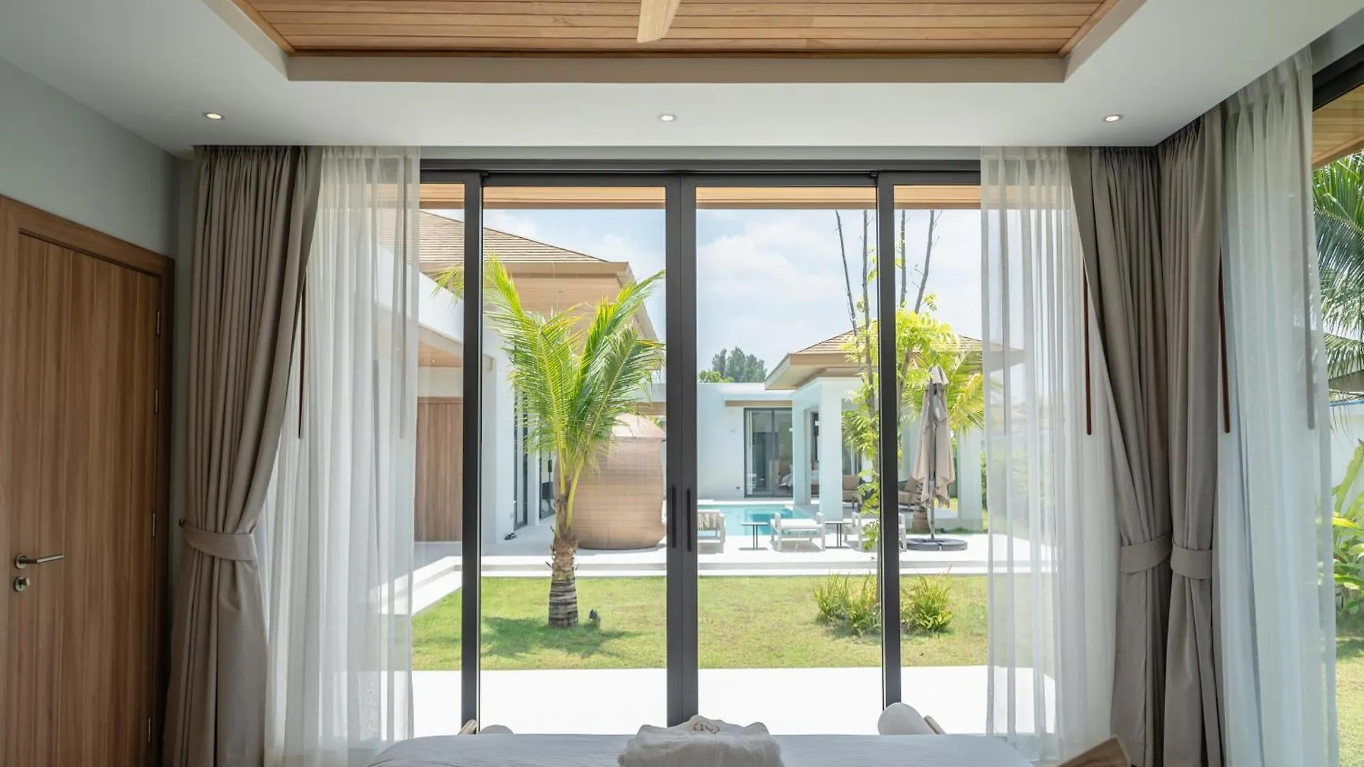 Mouana Breeze Mai Khao Vip 4-Bedroom Pool Villa 9913
